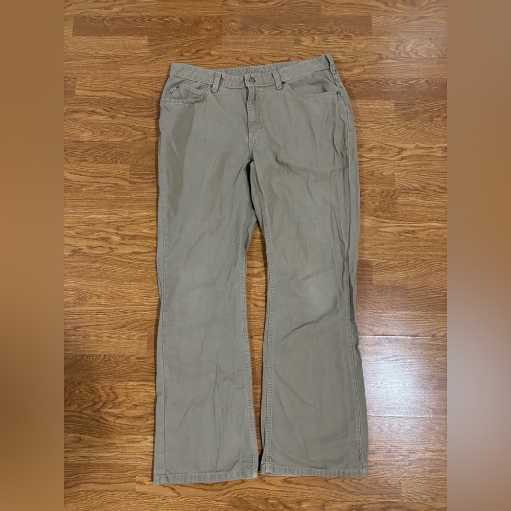 2007 tan Carhartt pants